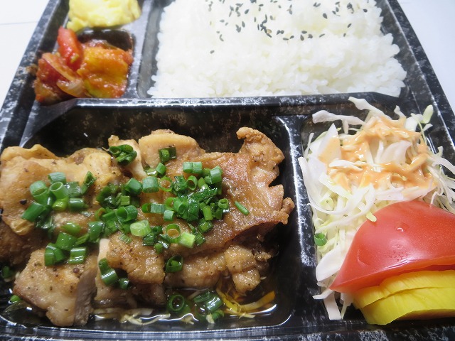 高知県高知市で洋食を食べるなら、イタリアンレストラン「アミーゴ」へ。デリバリー(宅配)や持ち帰り、飲み放題のコースやパーティープランも。