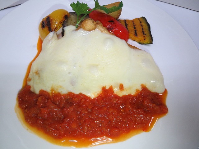 高知県高知市で洋食を食べるなら、イタリアンレストラン「アミーゴ」へ。デリバリー(宅配)や持ち帰り、飲み放題のコースやパーティープランも。