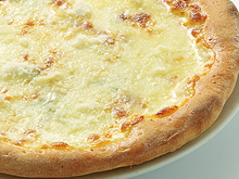 高知県高知市で洋食を食べるなら、イタリアンレストラン「アミーゴ」へ。デリバリー(宅配)や持ち帰り、飲み放題のコースやパーティープランも。