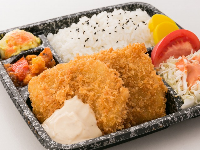 高知県高知市で洋食を食べるなら、イタリアンレストラン「アミーゴ」へ。デリバリー(宅配)や持ち帰り、飲み放題のコースやパーティープランも。