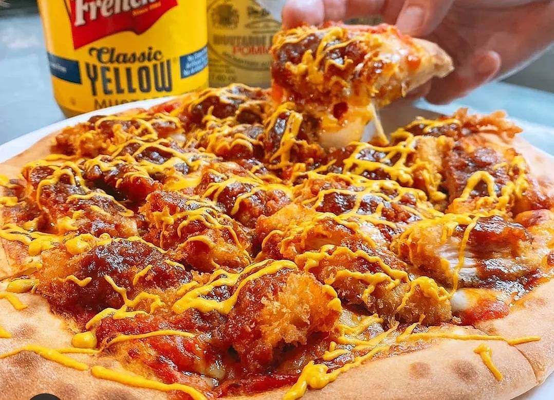 高知県高知市で洋食を食べるなら、イタリアンレストラン「アミーゴ」へ。デリバリー(宅配)や持ち帰り、飲み放題のコースやパーティープランも。