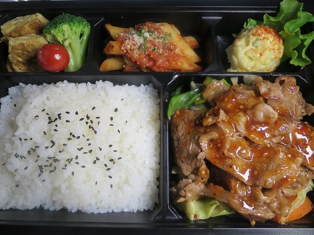 高知県高知市で洋食を食べるなら、イタリアンレストラン「アミーゴ」へ。デリバリー(宅配)や持ち帰り、飲み放題のコースやパーティープランも。