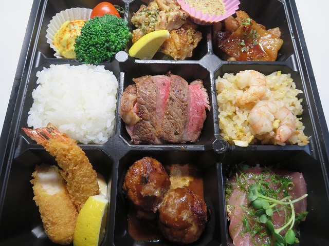 高知県高知市で洋食を食べるなら、イタリアンレストラン「アミーゴ」へ。デリバリー(宅配)や持ち帰り、飲み放題のコースやパーティープランも。